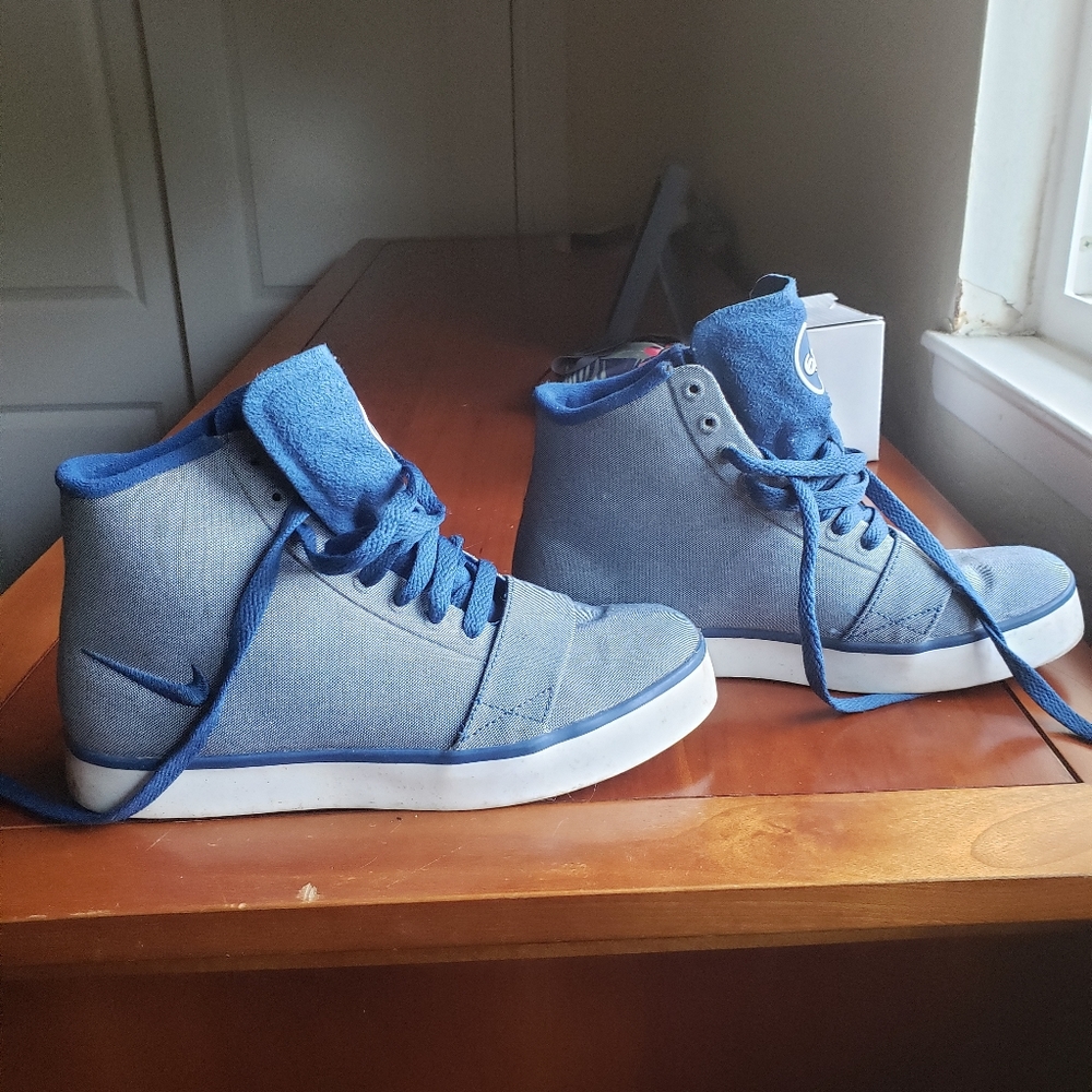 Nike shoes skateboard
